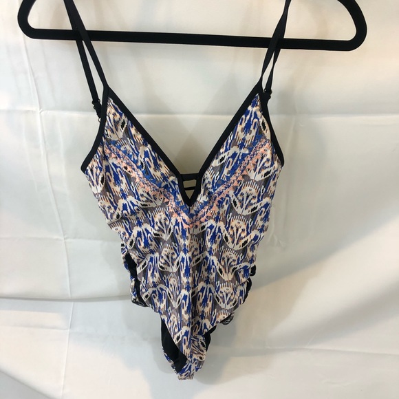 One piece swim suit - Picture 5 of 6